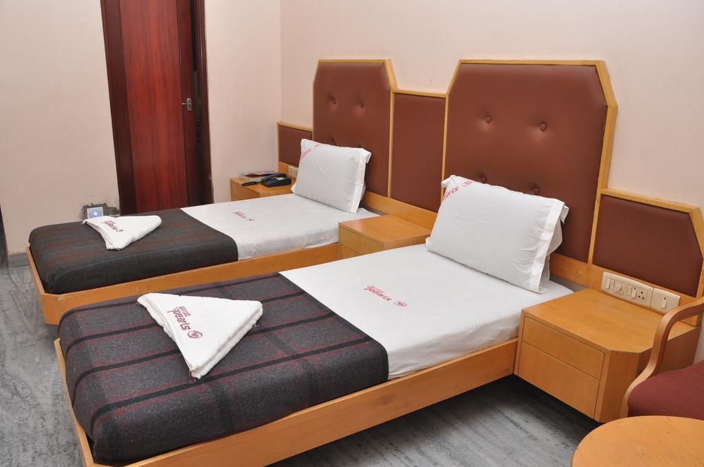 Hotel Pearls Madurai Quarto foto